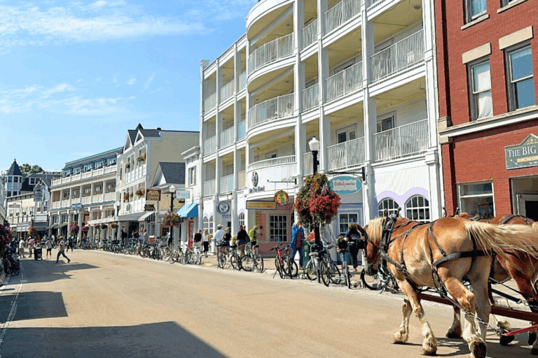 Mackinac Island Travel Guide